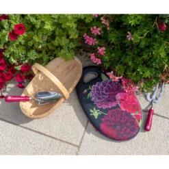 British Bloom Trowel And Fork Set -Household Tools Store GRH TFBOXBB burgon and ball RHS gifts for gardeners british bloom gift boxed trowel and fork 03