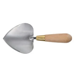 Sophie Conran Heart-Shaped Trowel 9 Sophie Conran Heart-Shaped Trowel -Household Tools Store GSC HTROW sophie conran for burgon and ball heart shaped trowel 02