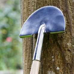 Half Moon Lawn Edger - RHS Endorsed -Household Tools Store GTB SHMRHS burgon and ball rhs endorsed stainless half moon lawn edger 04 afc88d32 affd 46b2 aabe 00f63234be79