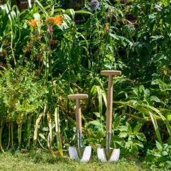 Perennial Spade - RHS Endorsed -Household Tools Store GTH SPSRHSSML burgon and ball rhs endorsed stainless short handled perennial spade 08 57891932 4c05 4967 a178 a8c044c17a25