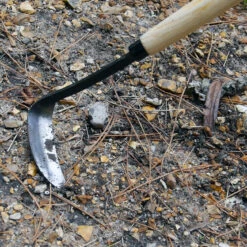 Razor Hoe - Long Handled 7 Razor Hoe - Long Handled -Household Tools Store GTH WTHLONG burgon and ball tough tools long handled razor hoe 04 c376dfe9 b7fb 4b48 8f4b 0bd938565c70